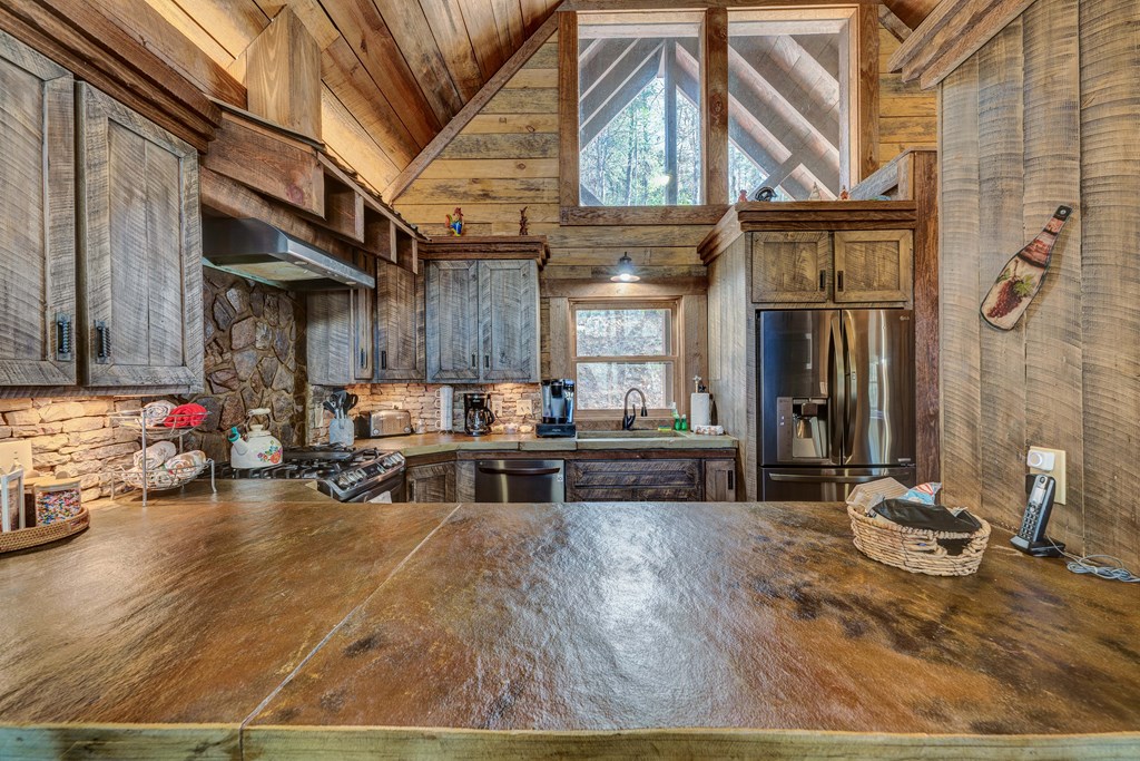 412393 Blue Ridge Residential