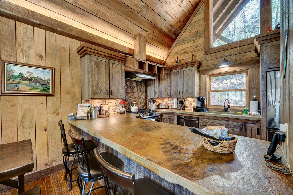 412393 Blue Ridge Residential