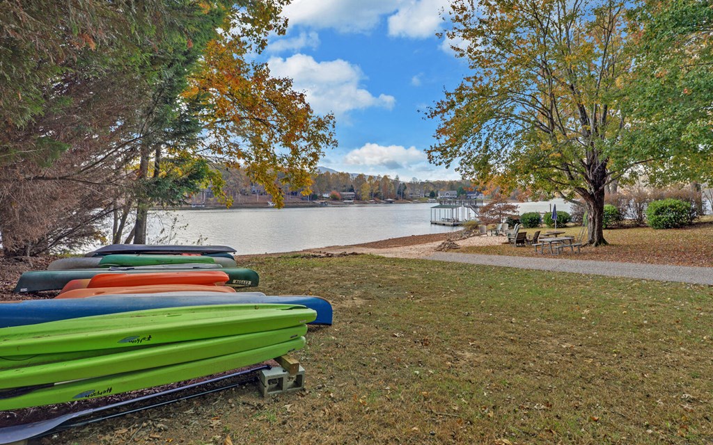 412412 Hayesville Residential