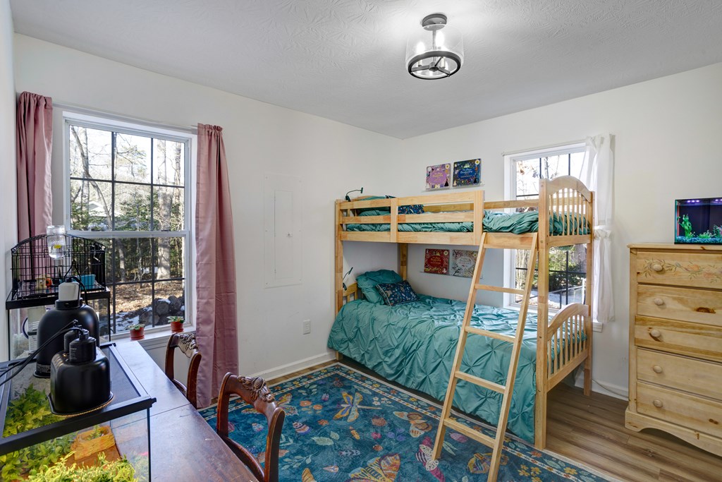 412575 Young Harris Residential
