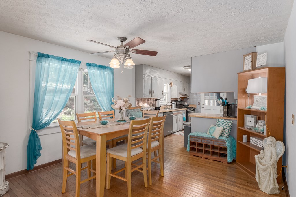 412585 Murphy Residential