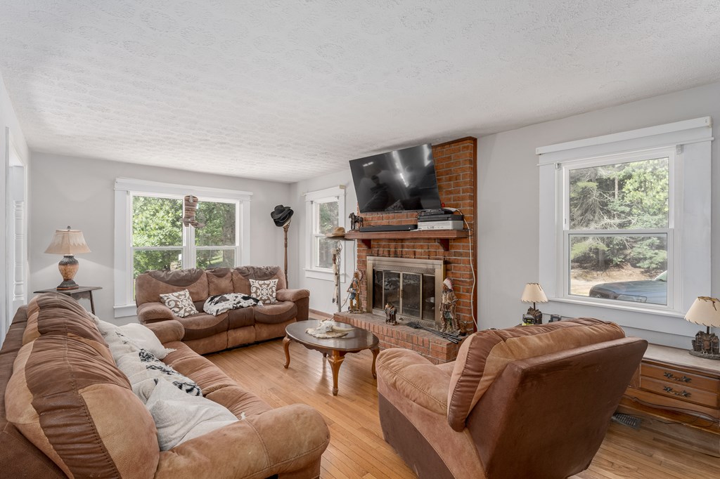 412585 Murphy Residential