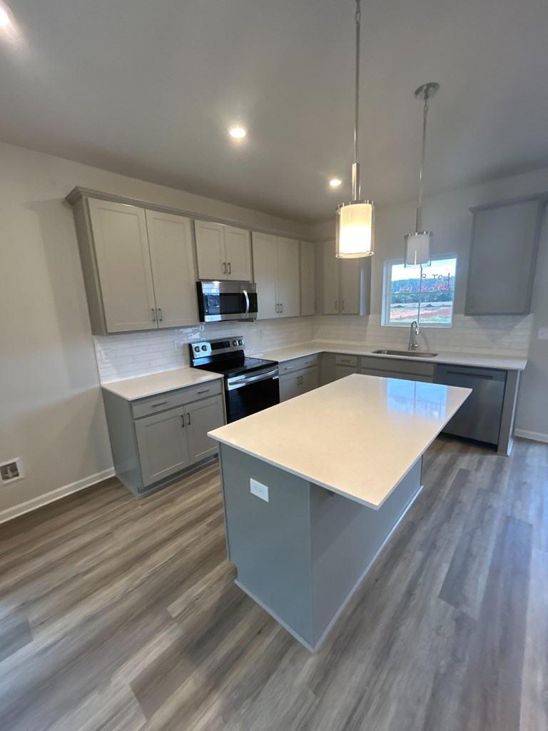 412646 Blue Ridge Residential