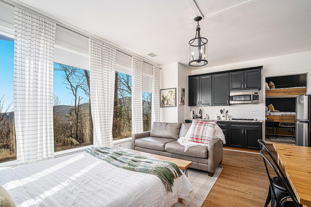 412771 Dillard Residential