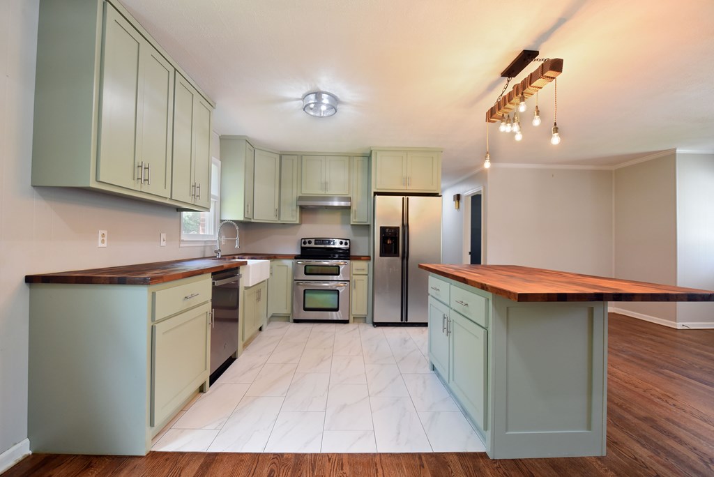 412913 Blairsville Residential