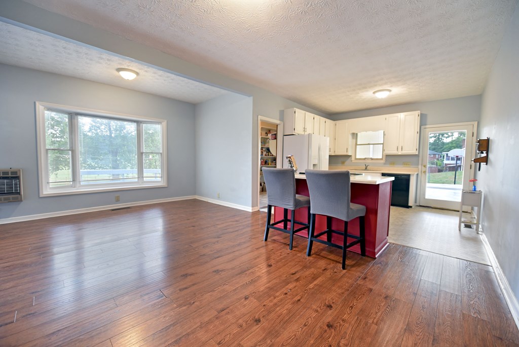 412927 Morganton Residential