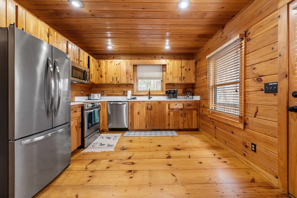 412950 Blue Ridge Residential