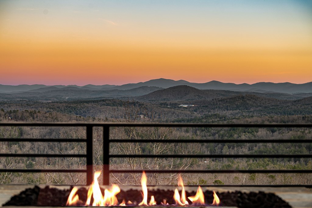 413002 Morganton Residential