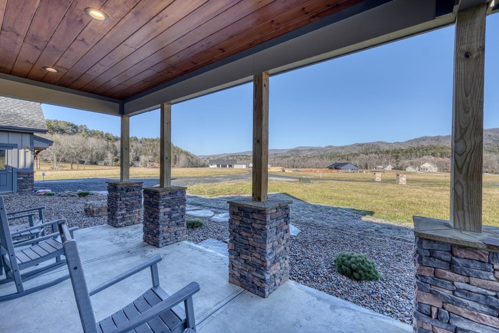 413015 Hayesville Residential