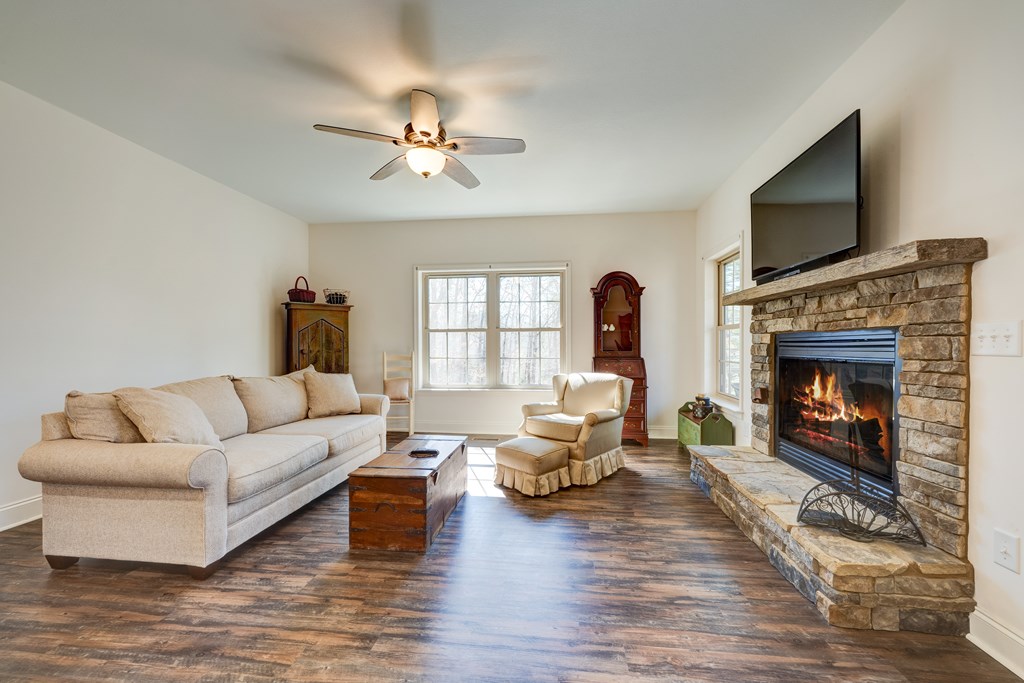 413016 Morganton Residential