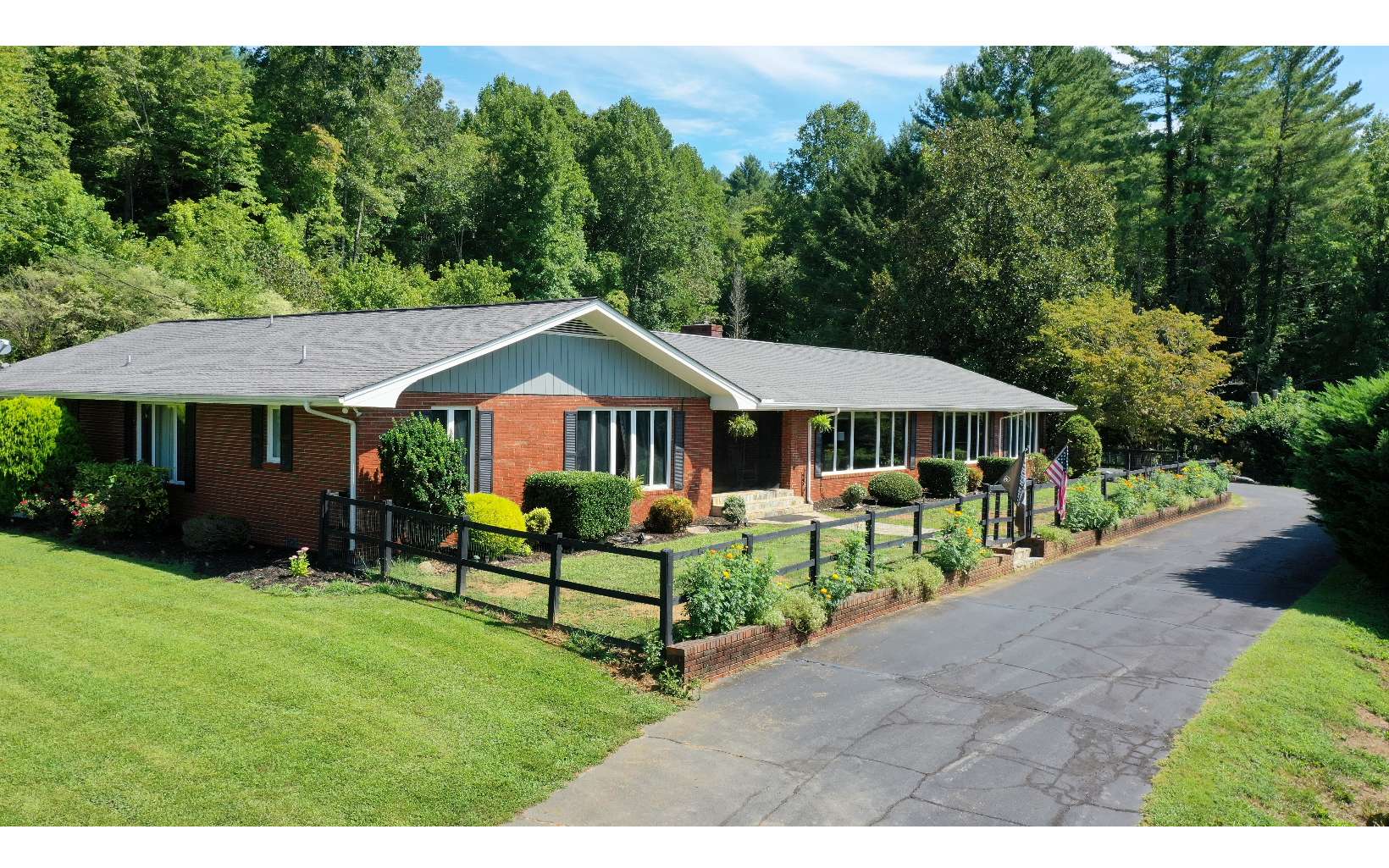 413032 Andrews Residential