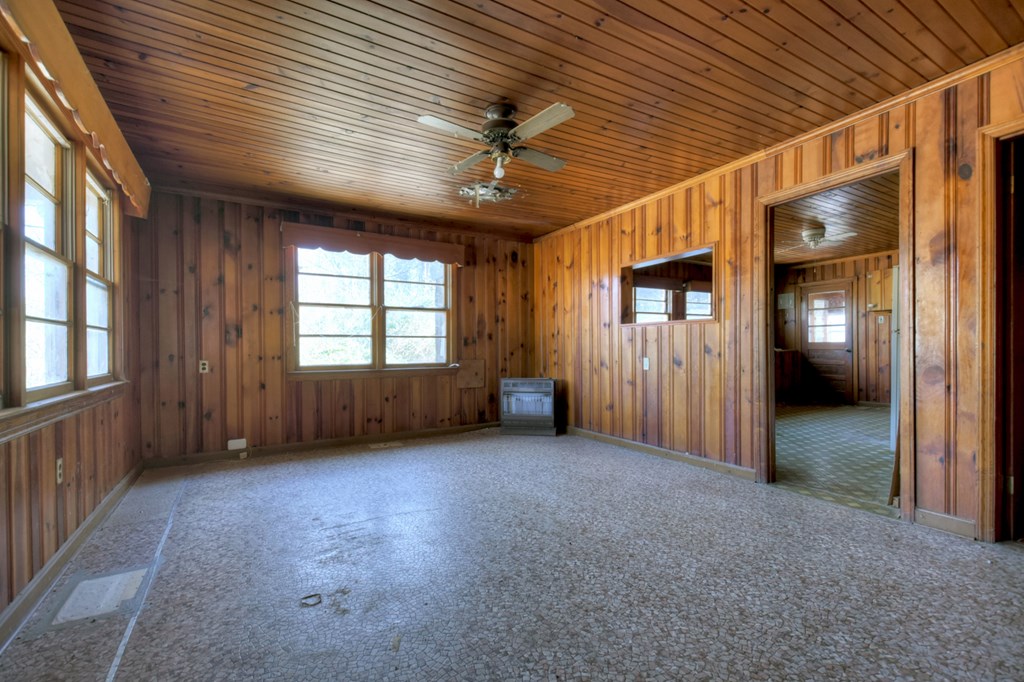 413046 Ellijay Residential