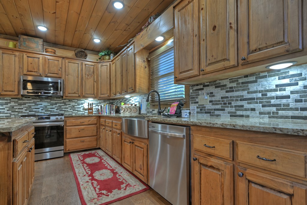 413094 Blue Ridge Residential