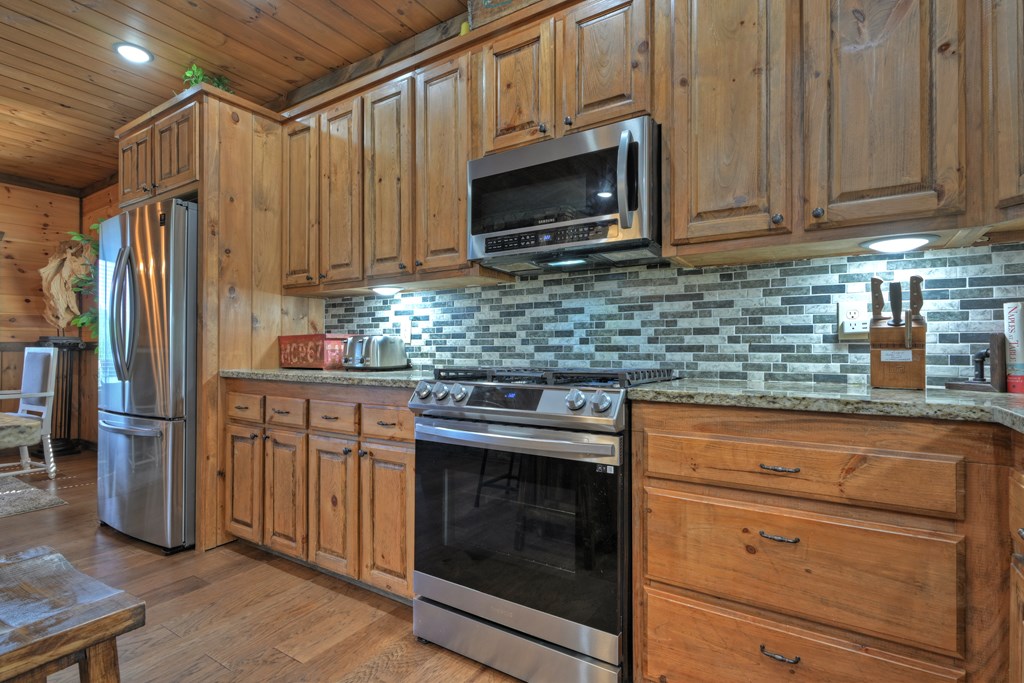 413094 Blue Ridge Residential