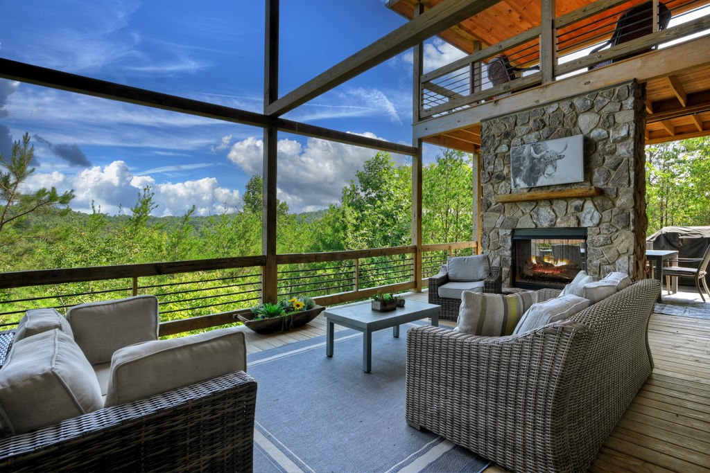 413094 Blue Ridge Residential
