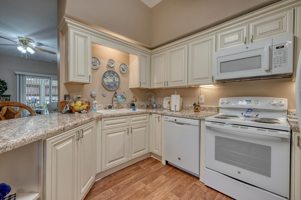 413096 Hiawassee Condominium