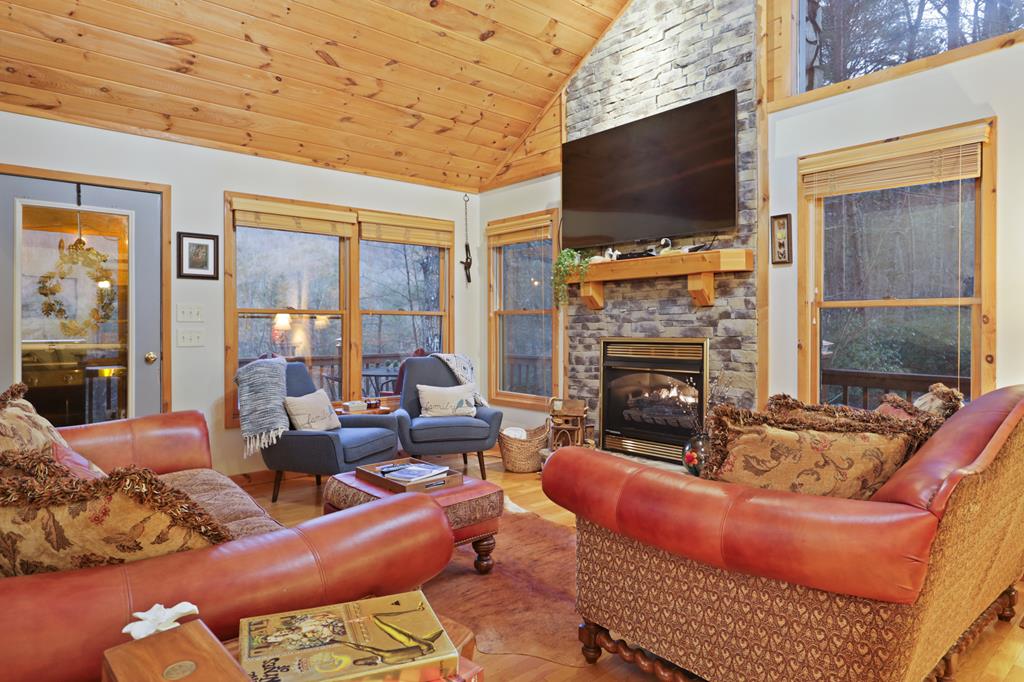413112 Blue Ridge Residential