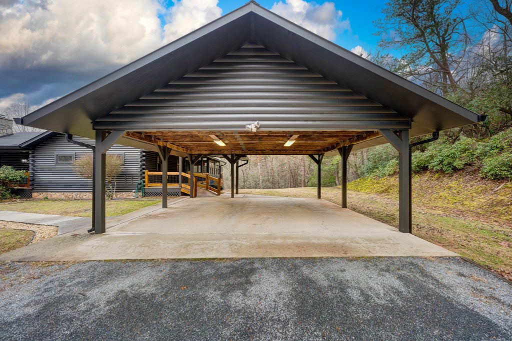 413162 Blue Ridge Residential