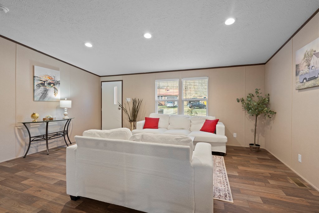 413257 Hiawassee Residential