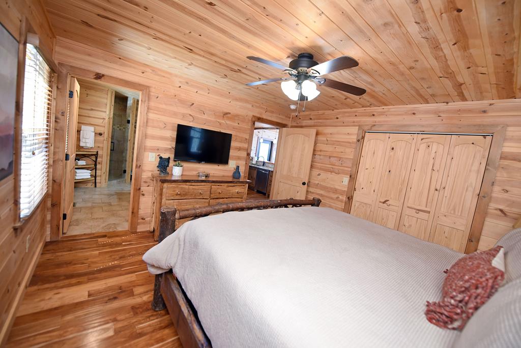 413260 Blue Ridge Residential