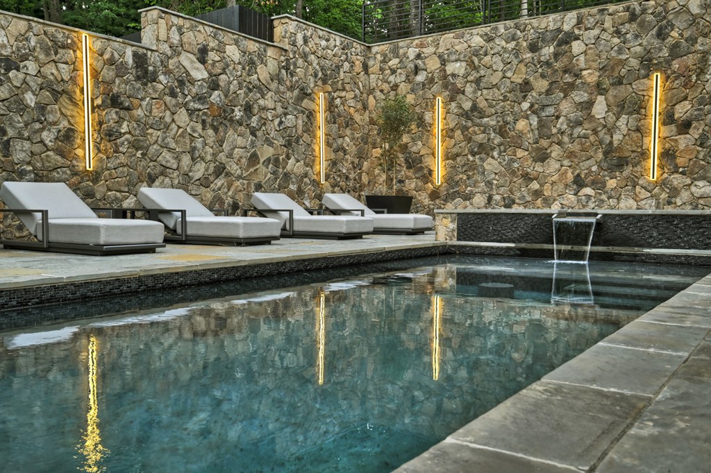 413271 Blue Ridge Residential