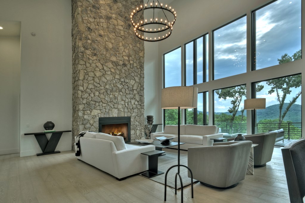 413271 Blue Ridge Residential