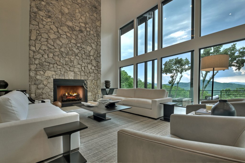 413271 Blue Ridge Residential