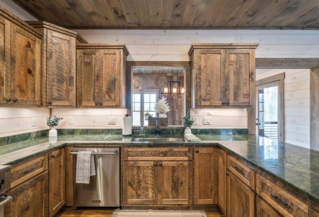413345 Blue Ridge Residential