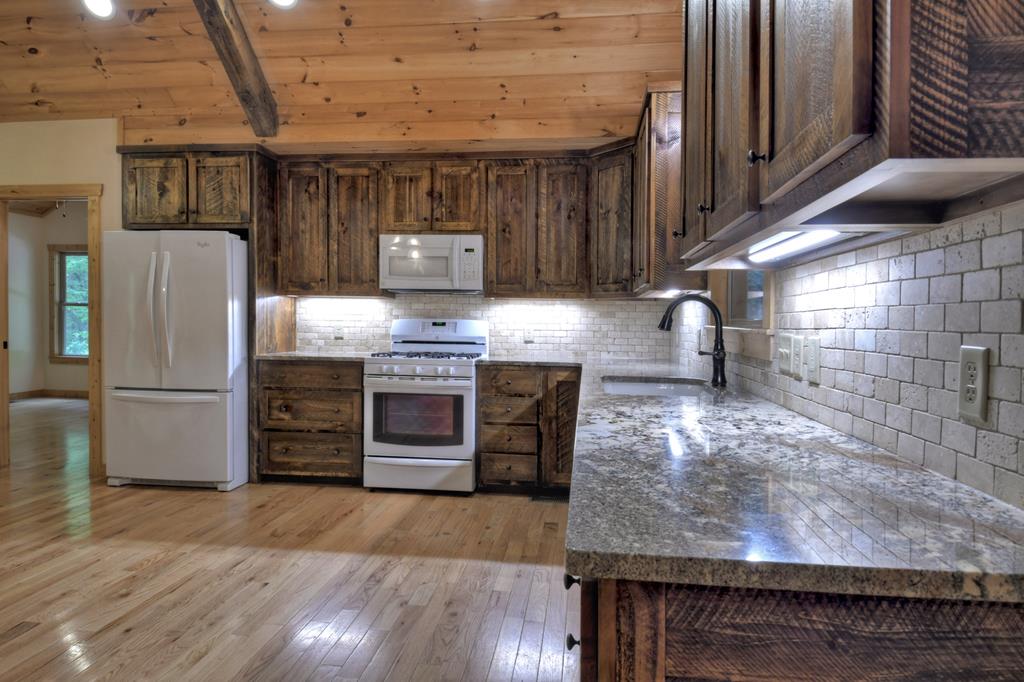 413417 Ellijay Residential