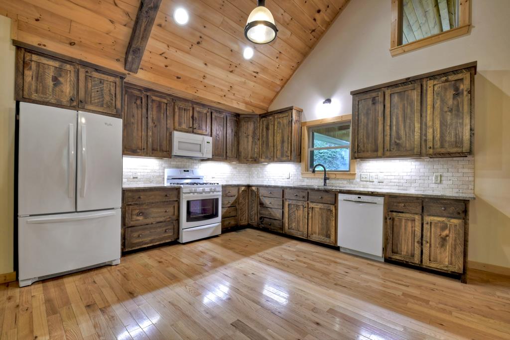 413417 Ellijay Residential