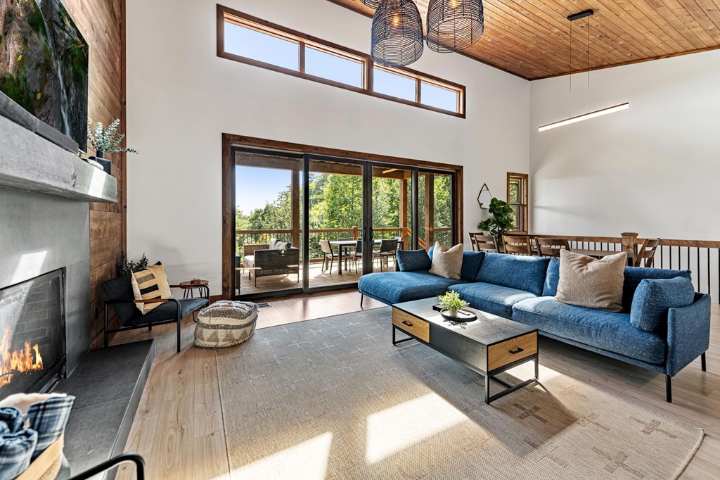 413462 Blue Ridge Residential