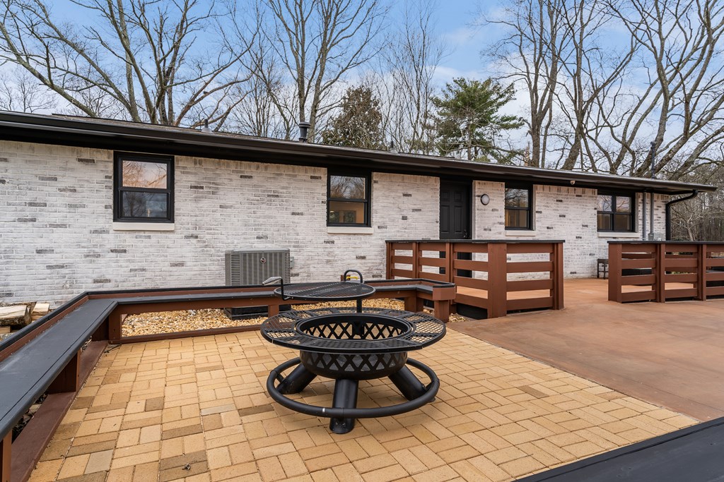 413565 Fairmont Residential