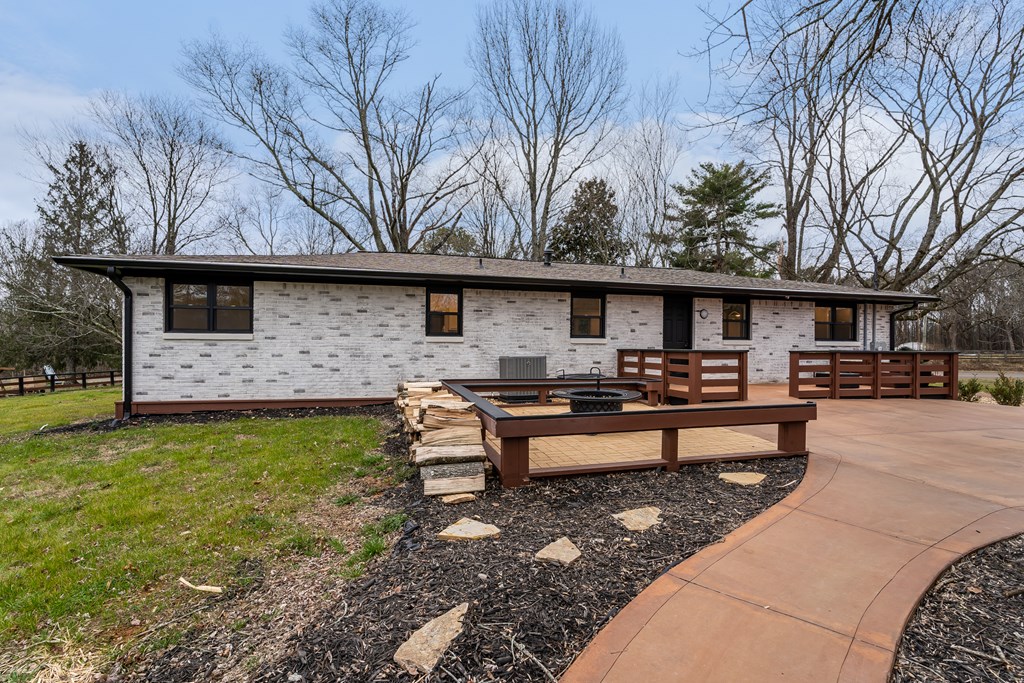 413565 Fairmont Residential
