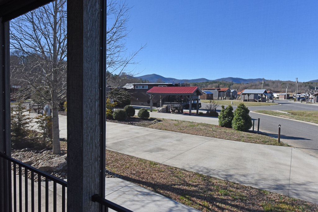 413585 Blairsville Residential