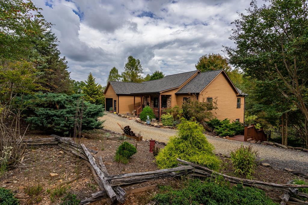 413596  Residential