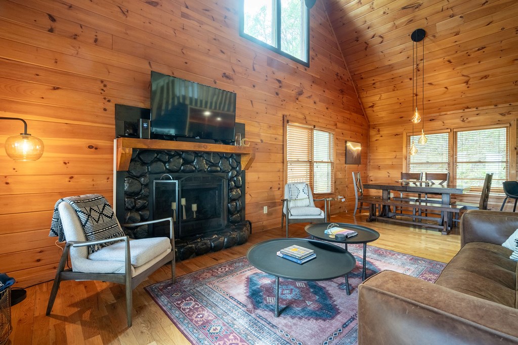 413653 Blue Ridge Residential