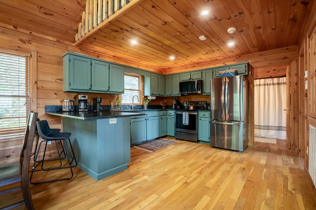413653 Blue Ridge Residential