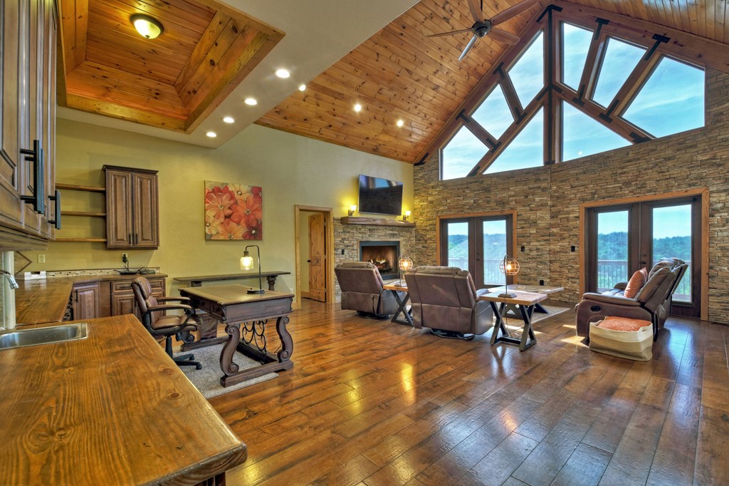 413670 Murphy Residential