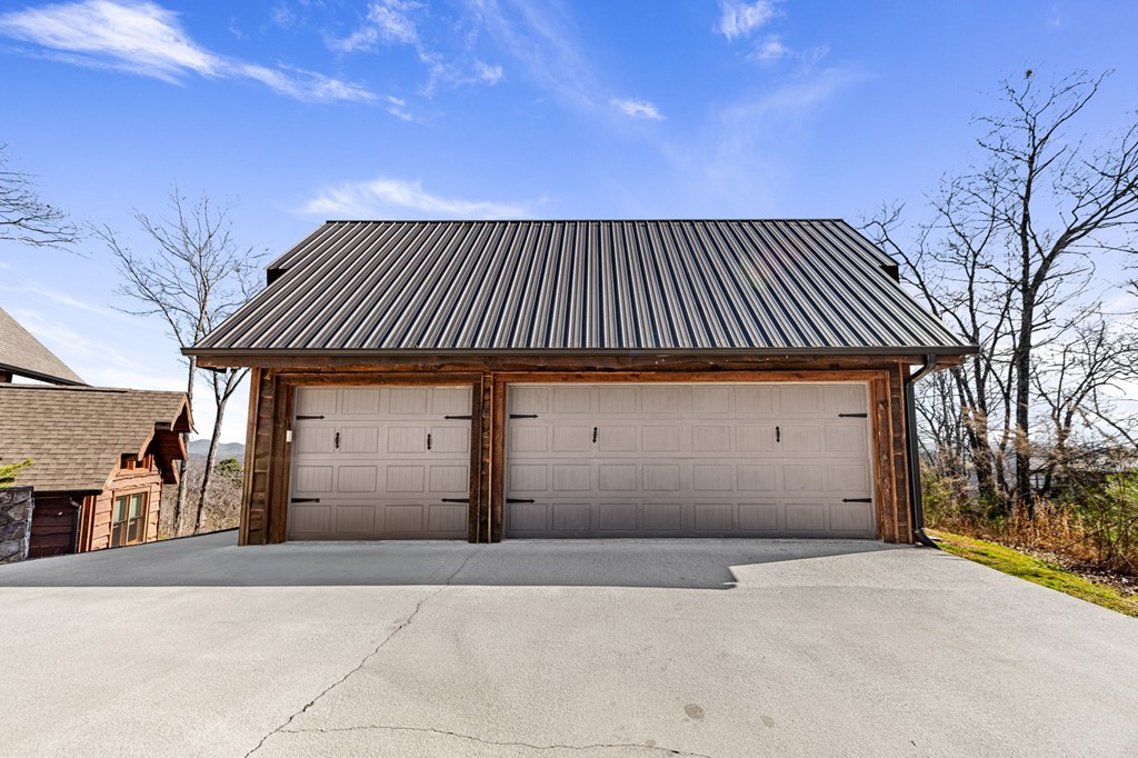 413684 Blue Ridge Residential