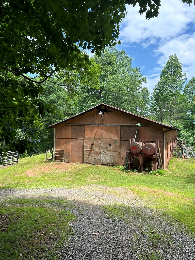 413803 Young Harris Residential