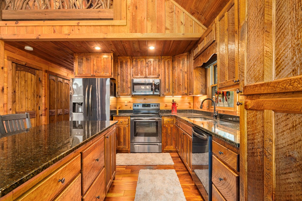 413835 Morganton Residential
