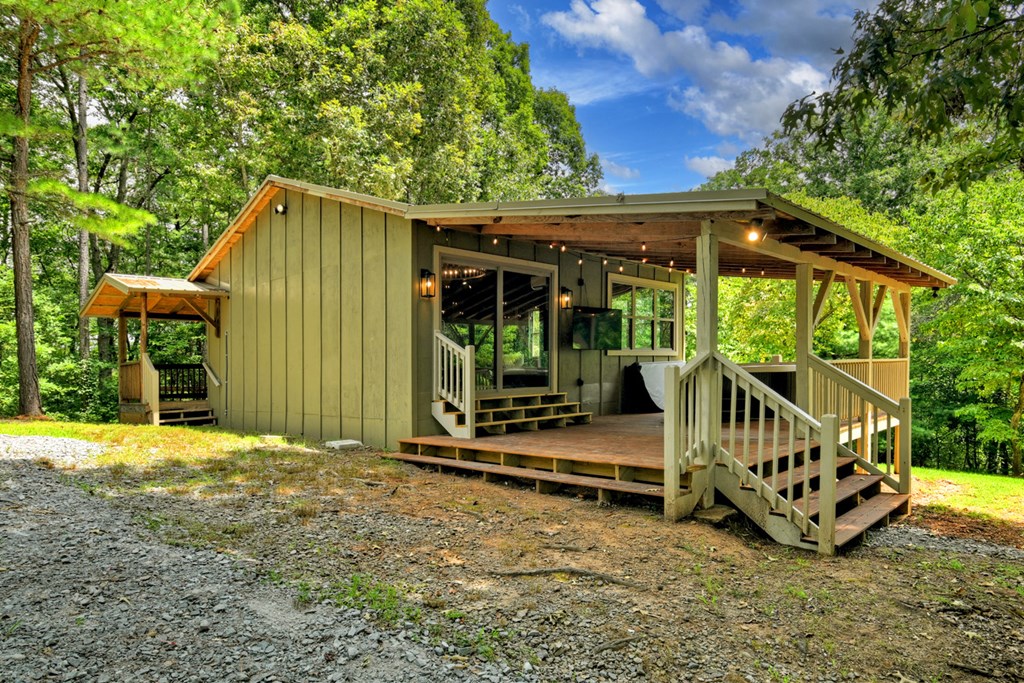 413848 Mineral Bluff Residential