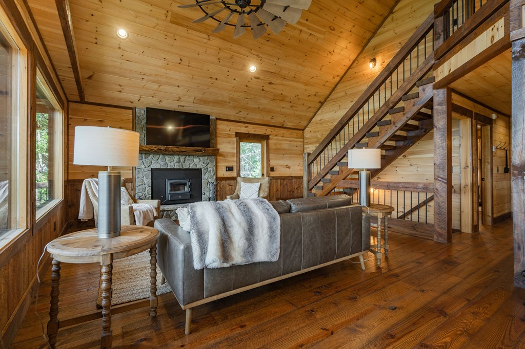 414074 Blue Ridge Residential