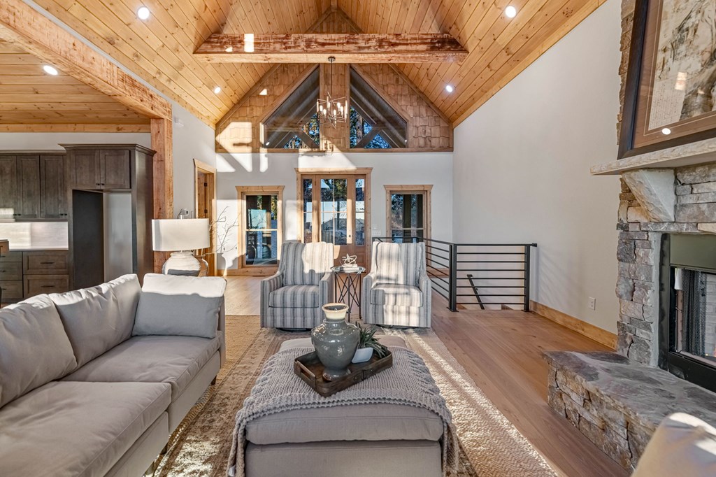 414301 Ellijay Residential