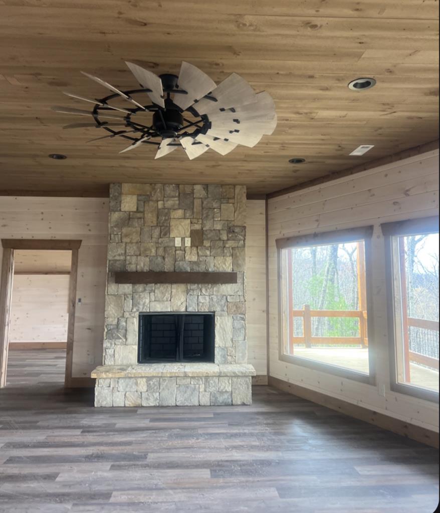 414346 Blue Ridge Residential