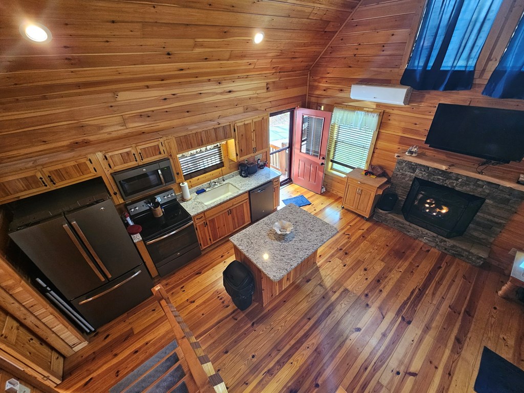 414366 Murphy Residential