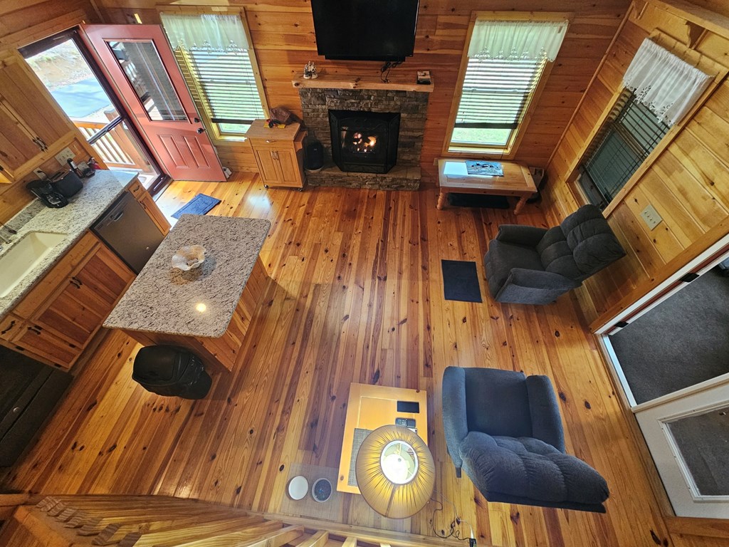 414366 Murphy Residential