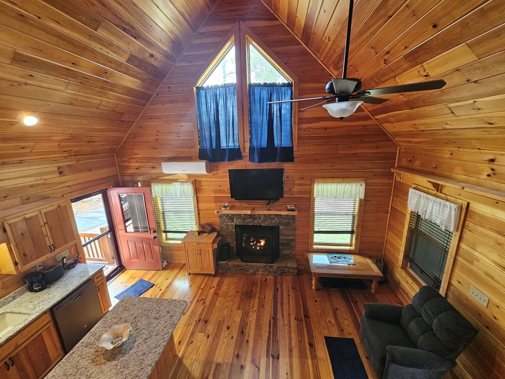 414366 Murphy Residential