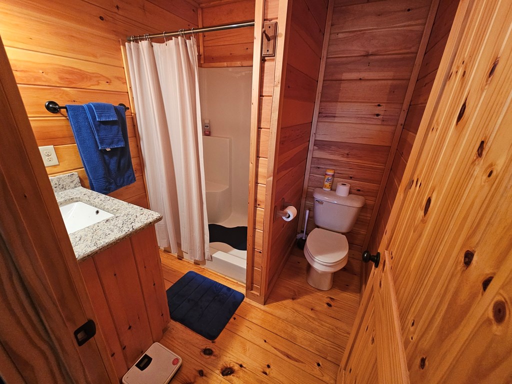 414366 Murphy Residential