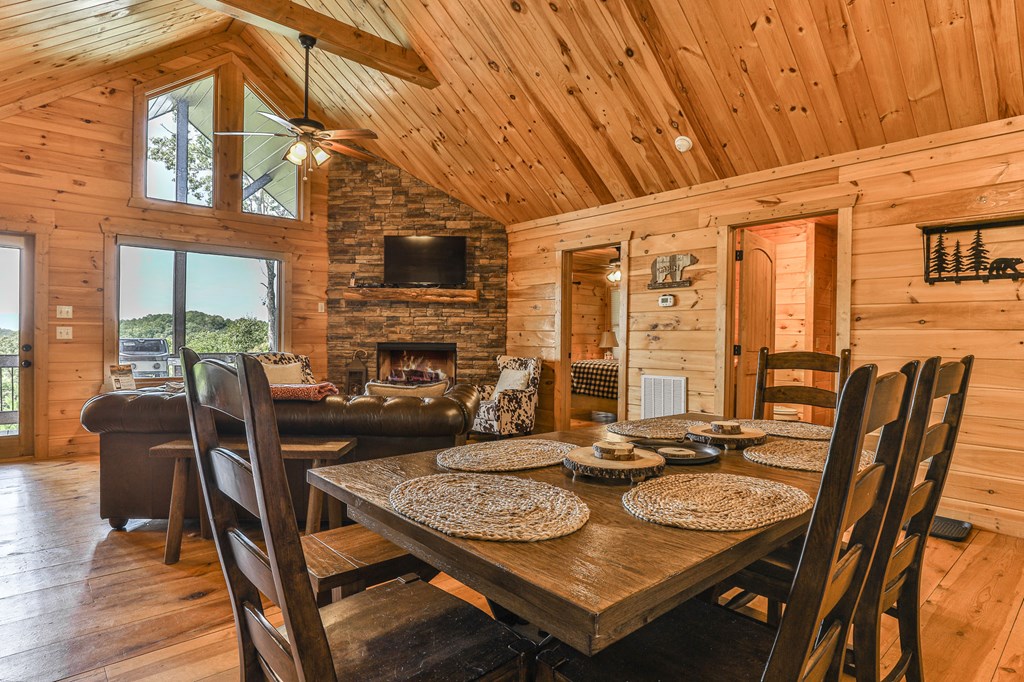 414396 Mineral Bluff Residential